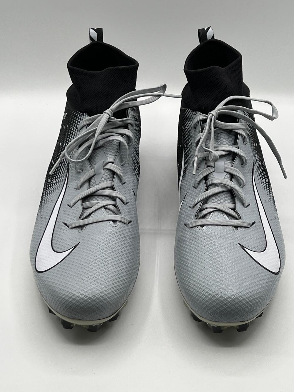 Vapor Untouchable Pro Speed 3 TD Black/Gray Football Cleat AO3021-005 Sz 16 NEW